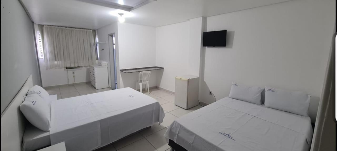 Petro Hotel Candeias Candeias  Екстер'єр фото