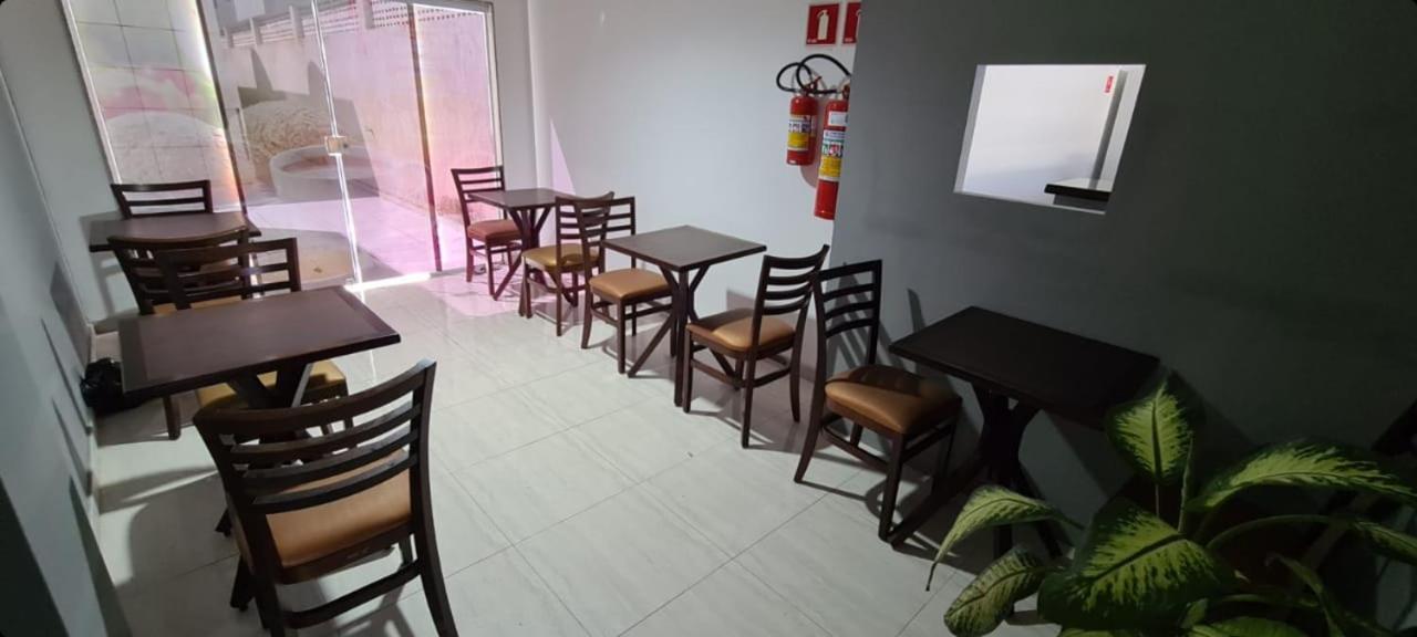 Petro Hotel Candeias Candeias  Екстер'єр фото